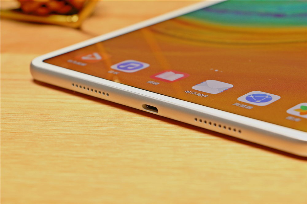 安卓平板新秀之作 华为matepad pro 10.8英寸贝母白图赏__财经头条