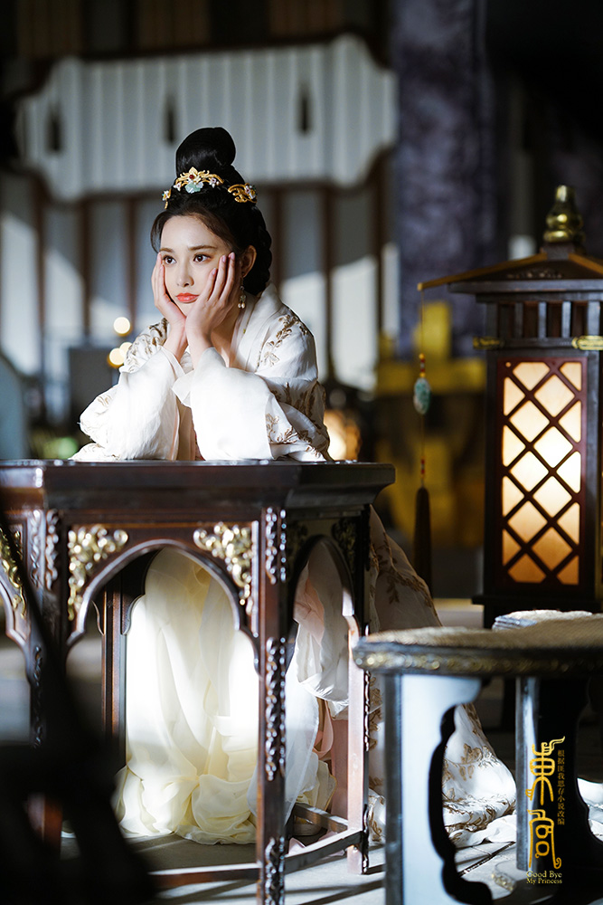 彭小苒《东宫》高口碑热播 "猪跑"名场面倍受期待