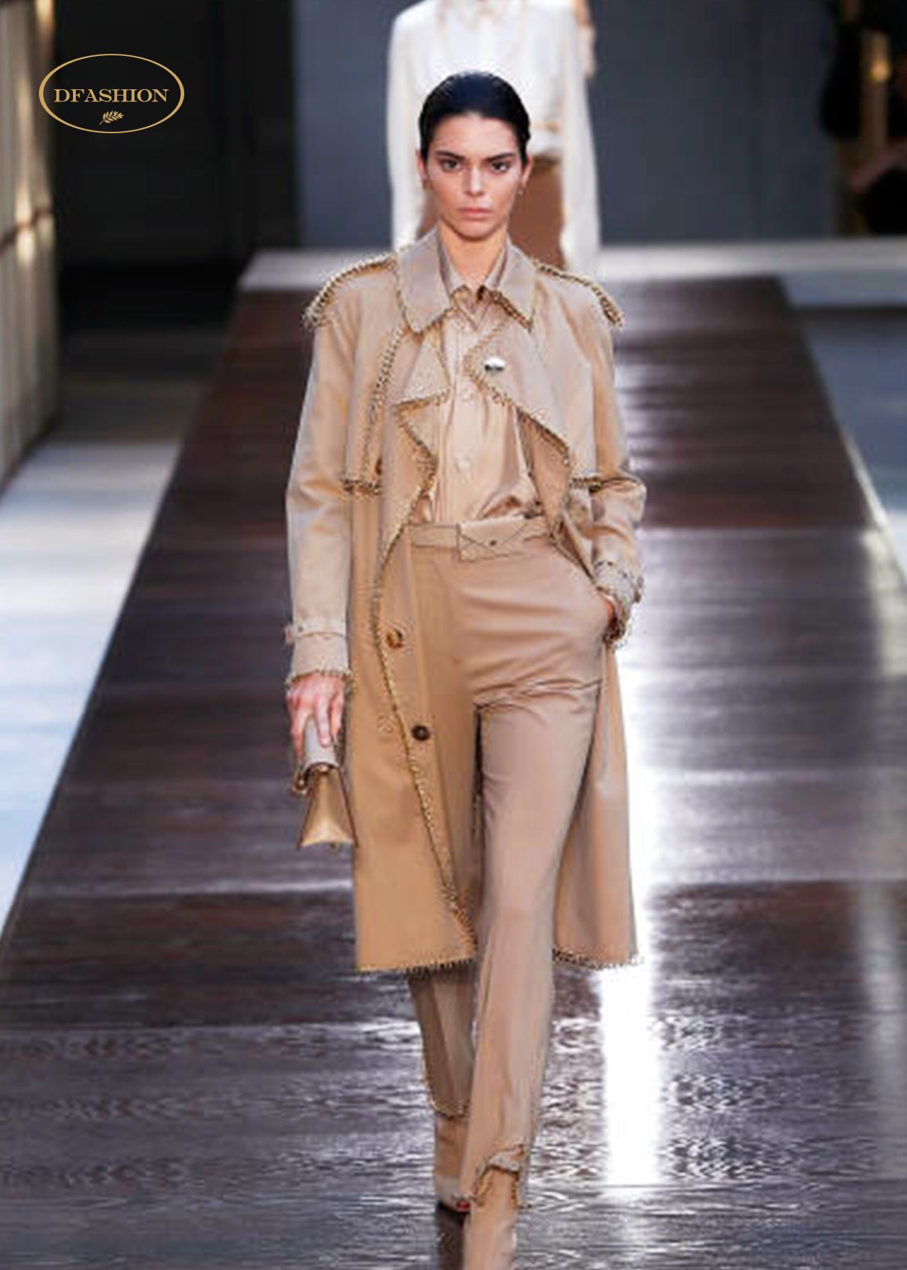 维密超模kendall jenner2019春夏时装周风尚大秀现场!