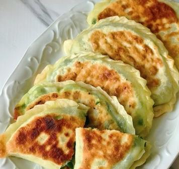 简单易学的家常主食——韭菜盒子