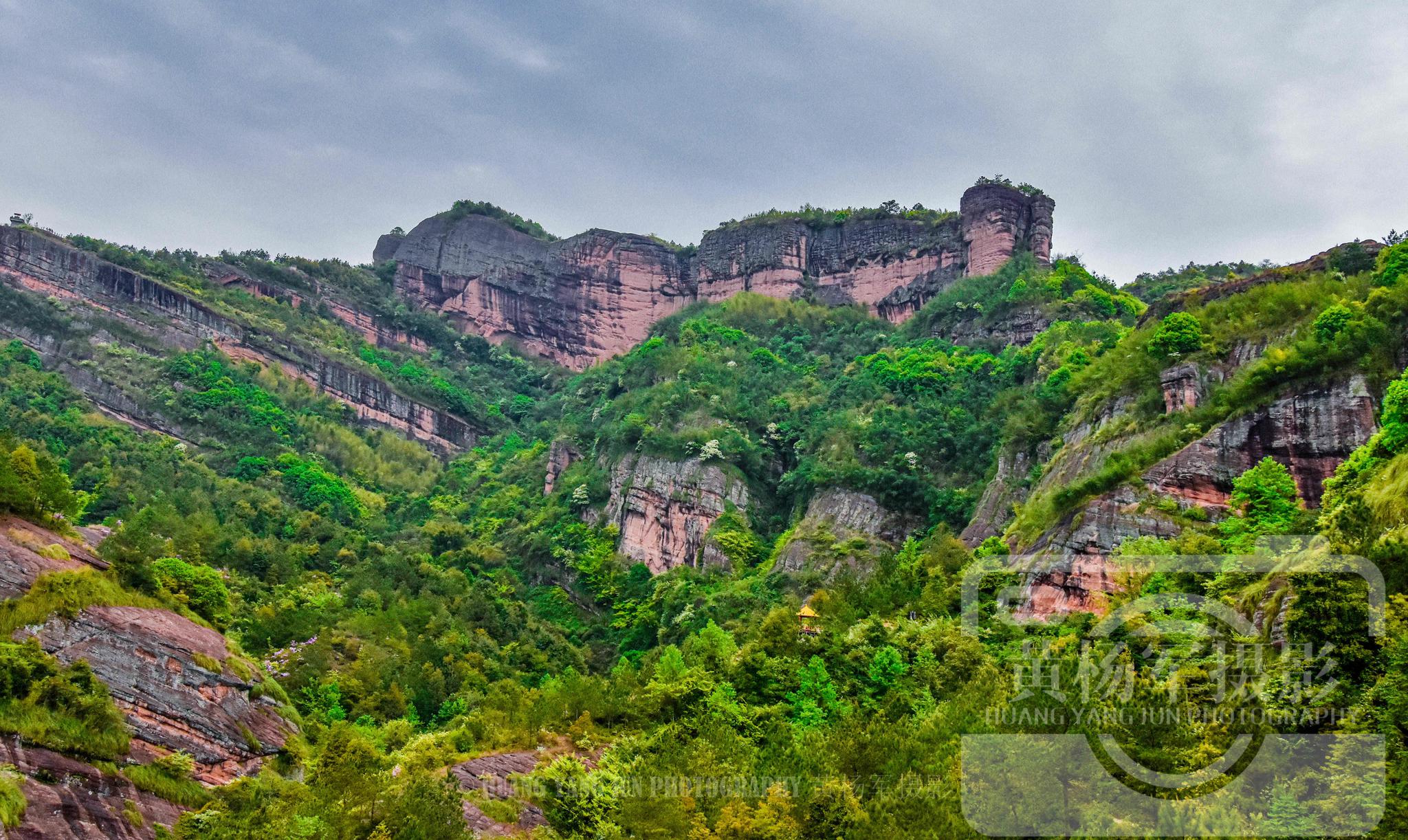 江西石城县琴江镇通天寨:丹霞地貌很迷人风景美丽独特,看看咋样