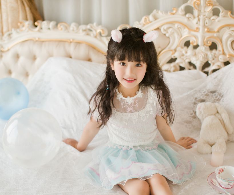 有一种裙子叫裴佳欣的裙子,明明美若公主,你却无法驾驭!