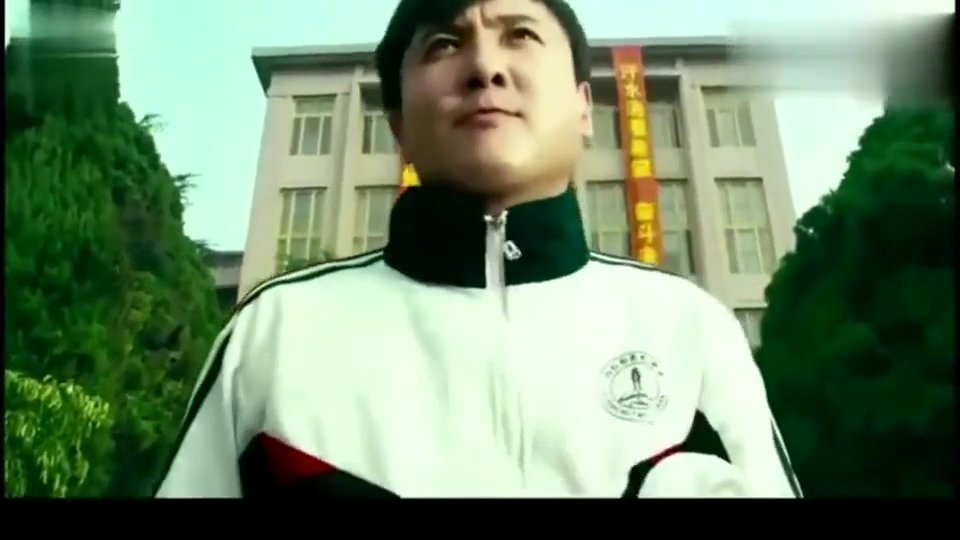 《人见人爱》 沈腾买电影票这一片段, 既搞笑又