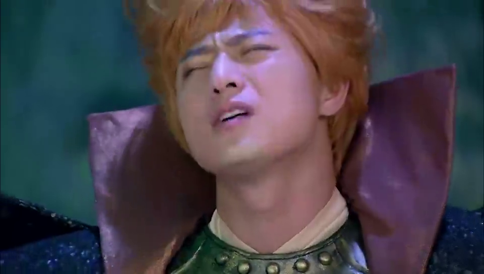 金珠原来是蚌壳精,金蟾大王想拉拢金珠,帮他对付灵千幻