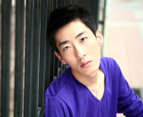 张欣源,曹琦,陈臣,魏子强等人主演的玄幻古装网络电影《御龙修仙传》