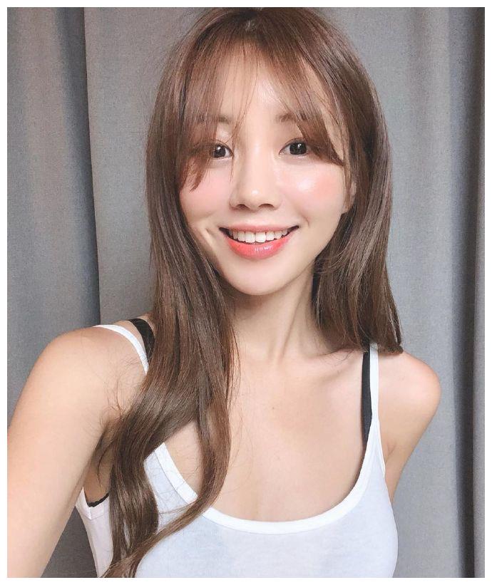 时尚美女素颜连拍