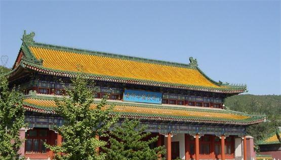 瞻仰著名数学家陈景润墓,成为一代人的记忆,勇攀科学高峰的典范