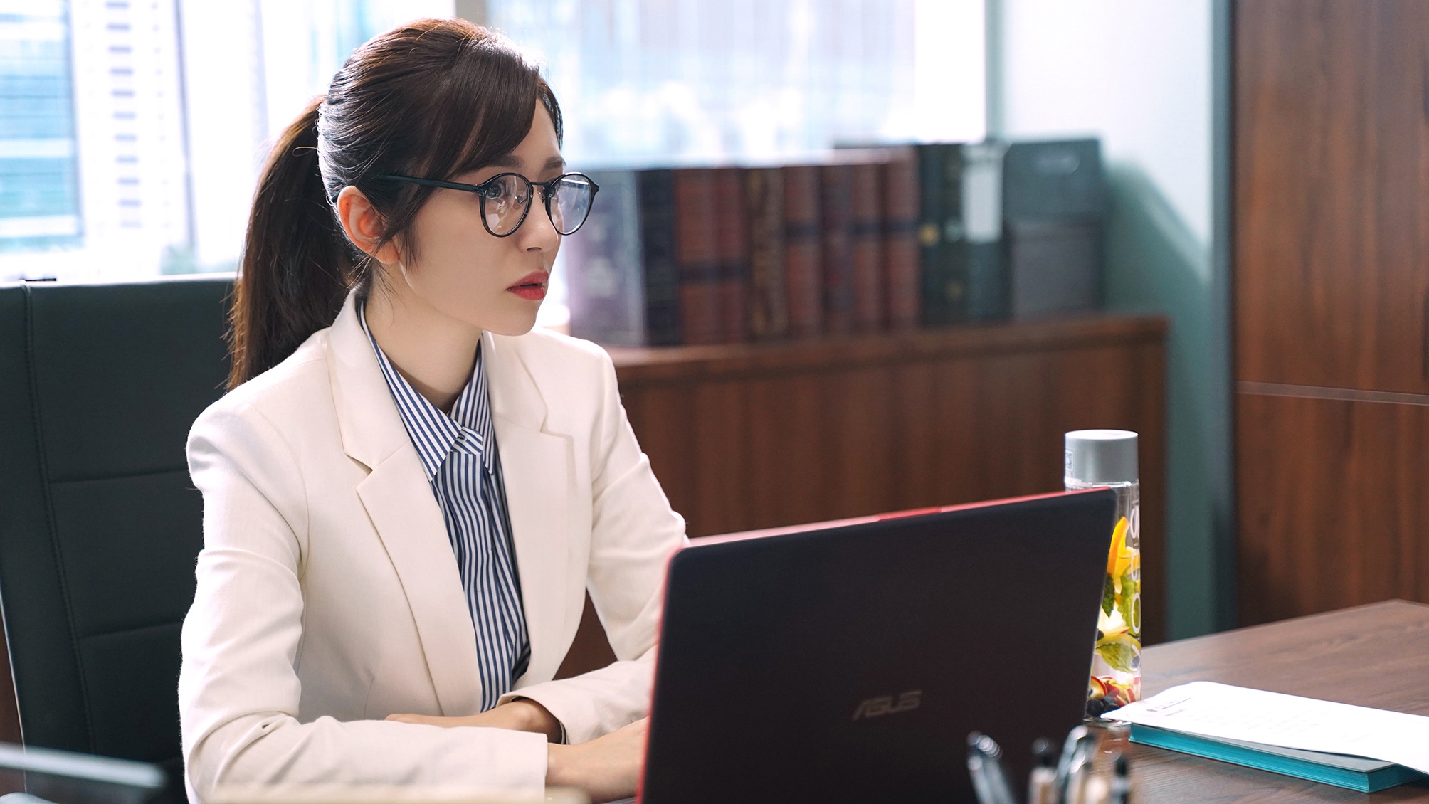 《精英律师》昨日收官 王晓晨田雨开放式结局引热议