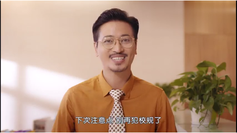 惹上冷殿下:陆青青想钱想疯了,竟拿同桌做买卖,还卖上票了