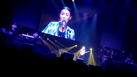 小品 大理邂逅最美爱情!贾玲《花房姑娘》