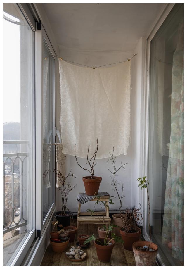 76平2手房翻新不大改,换掉全屋家具,过上1人1猫岁月静好的生活