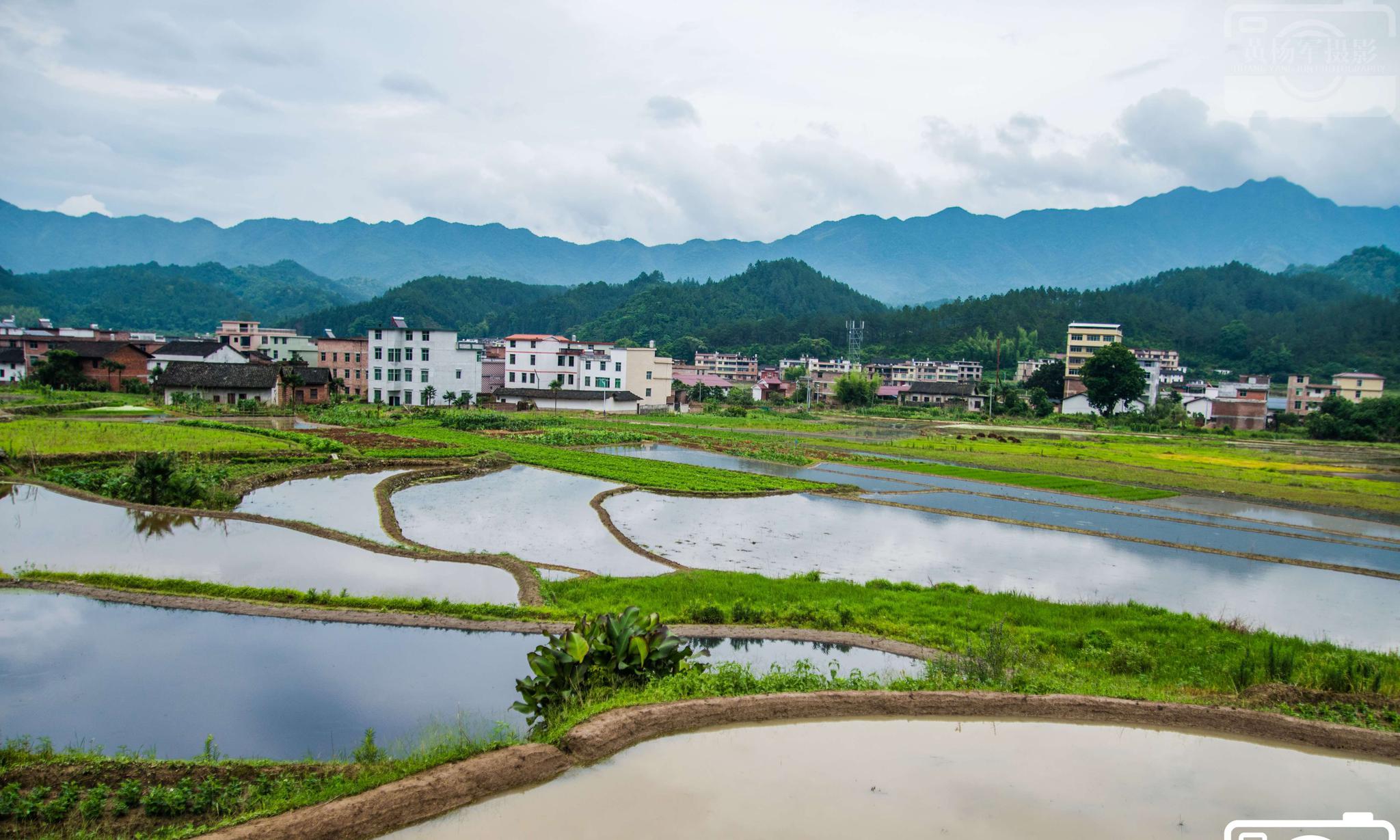 于都县祁禄山镇上岭岗村清新美丽的乡村风光