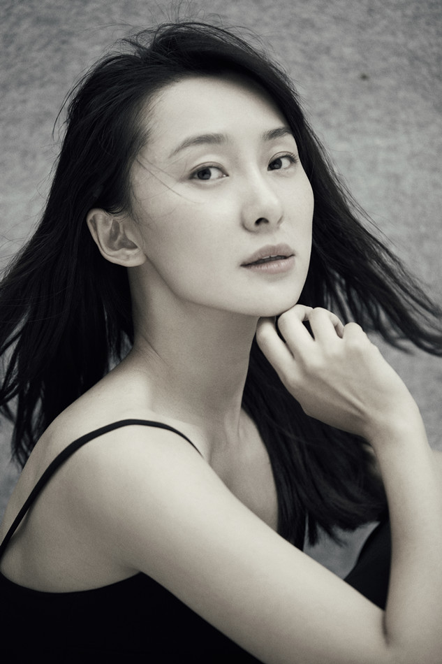 电视剧惊蛰千田英子扮演者吉丽发布写真回归本真极具质感