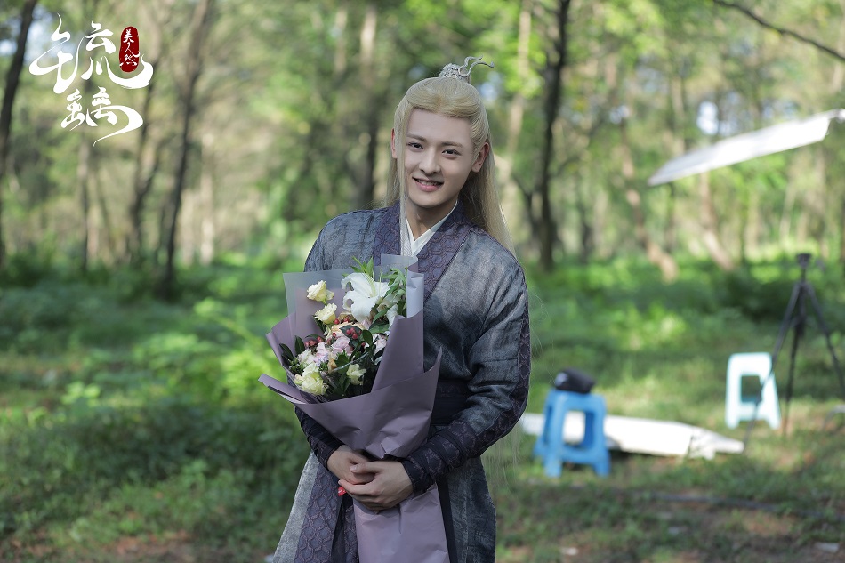 《琉璃美人煞》拍摄已全部结束,在剧中饰演天界神兽腾蛇的白澍顺利