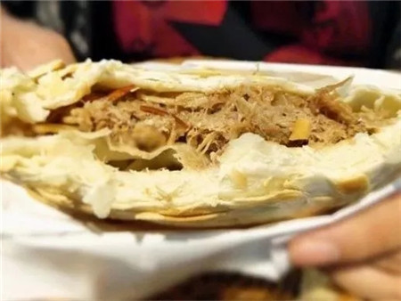 吃遍大连丨馍香满嘴，肥而不腻，一个下肚超级满足~|肉夹馍|肥瘦|满嘴_新浪新闻