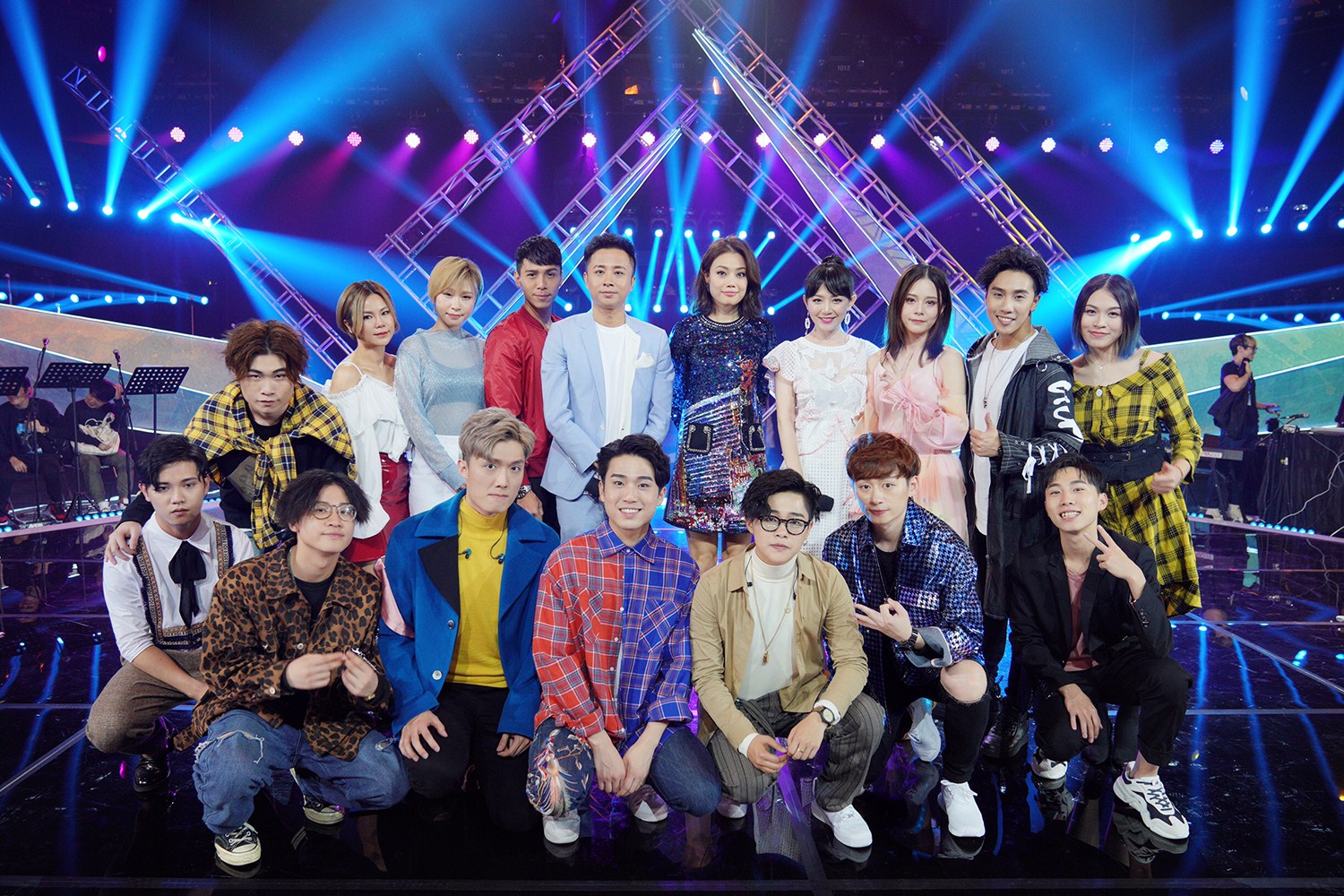 《粤语好声音》陈乐基容祖儿化身"观摩评委"精准点评