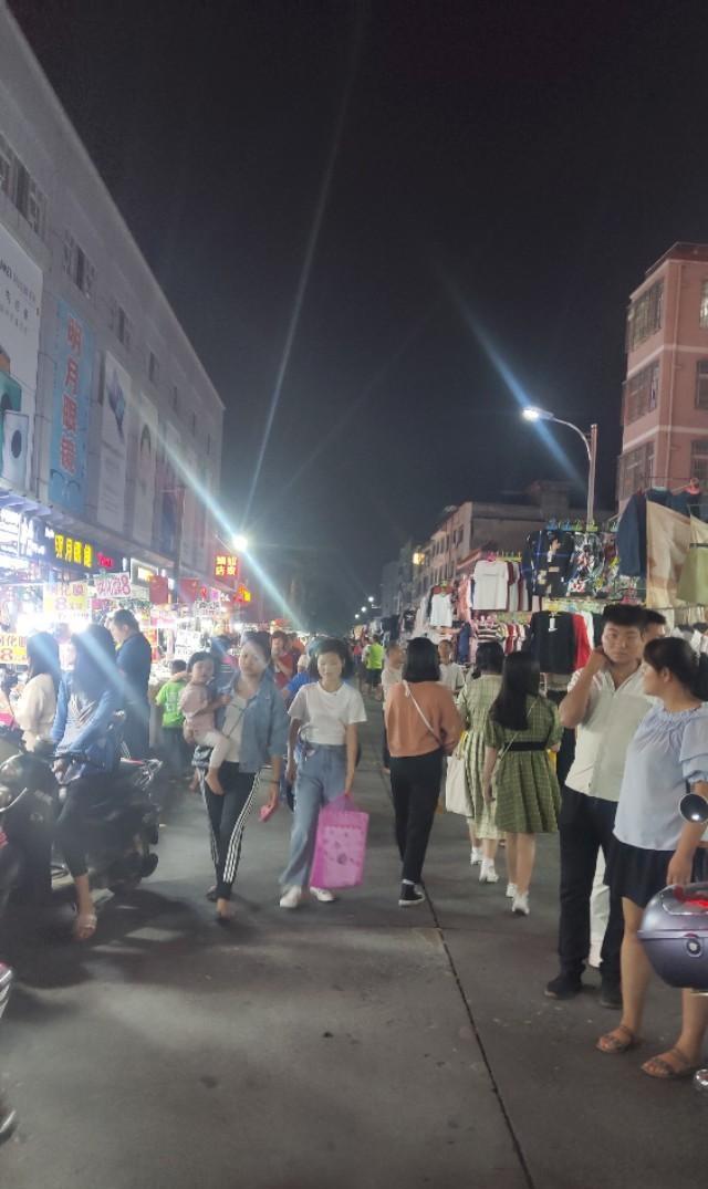 向东发展,万达广场,宁春城,大润发的崛起,北海的商业也慢慢发生了变化