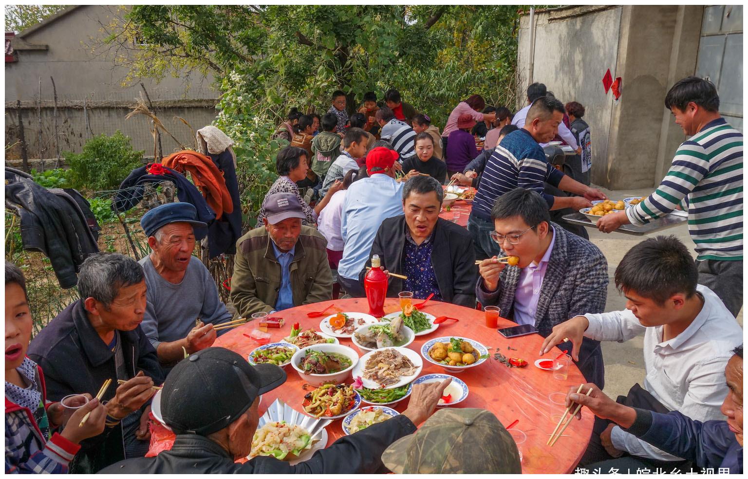 实拍安徽宿州农村小伙结婚办宴席大菜丰富新娘美充满浓浓乡情