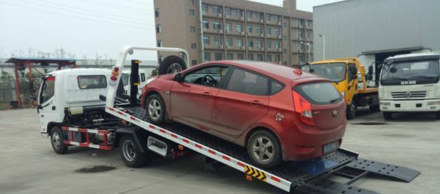 面包车高速趴窝拖车费一公里71块钱12328价格与我们无关