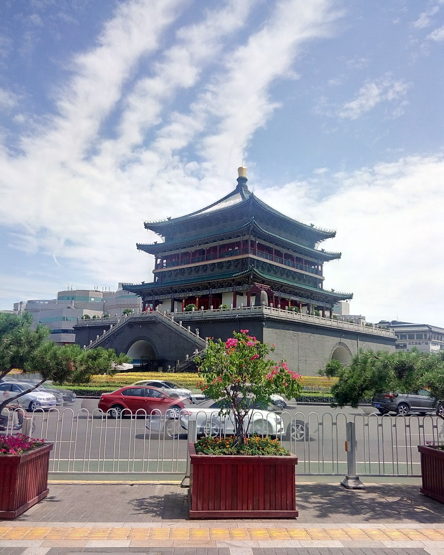 云旅游,现在也只能回想下西安钟楼和回民街的好吃的了_高清图集_新浪