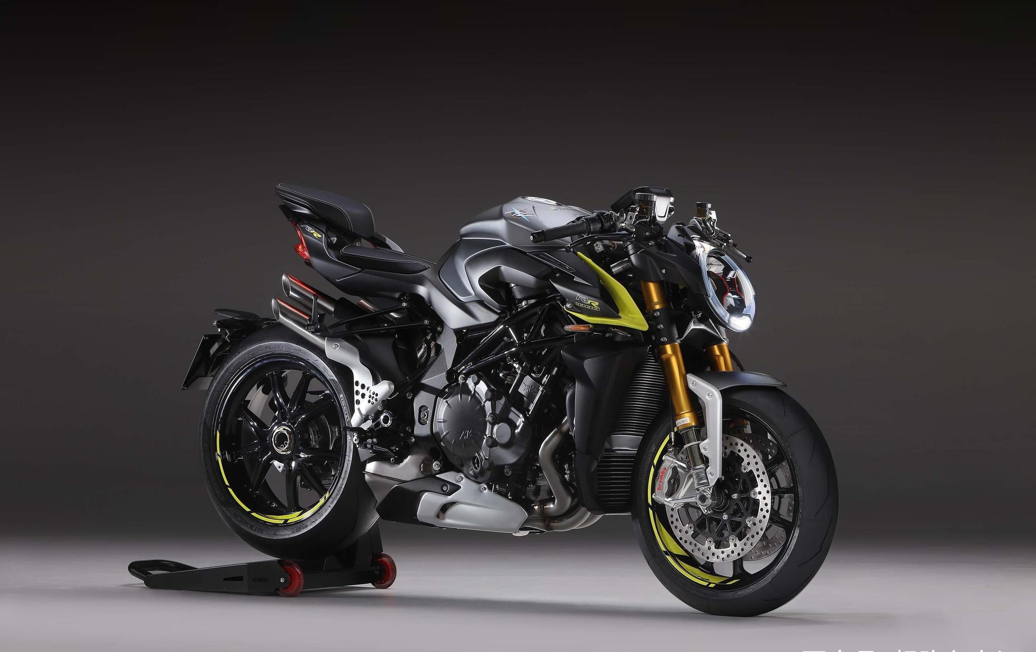 出身豪门的动力机车mv奥古斯塔brutale1000rr