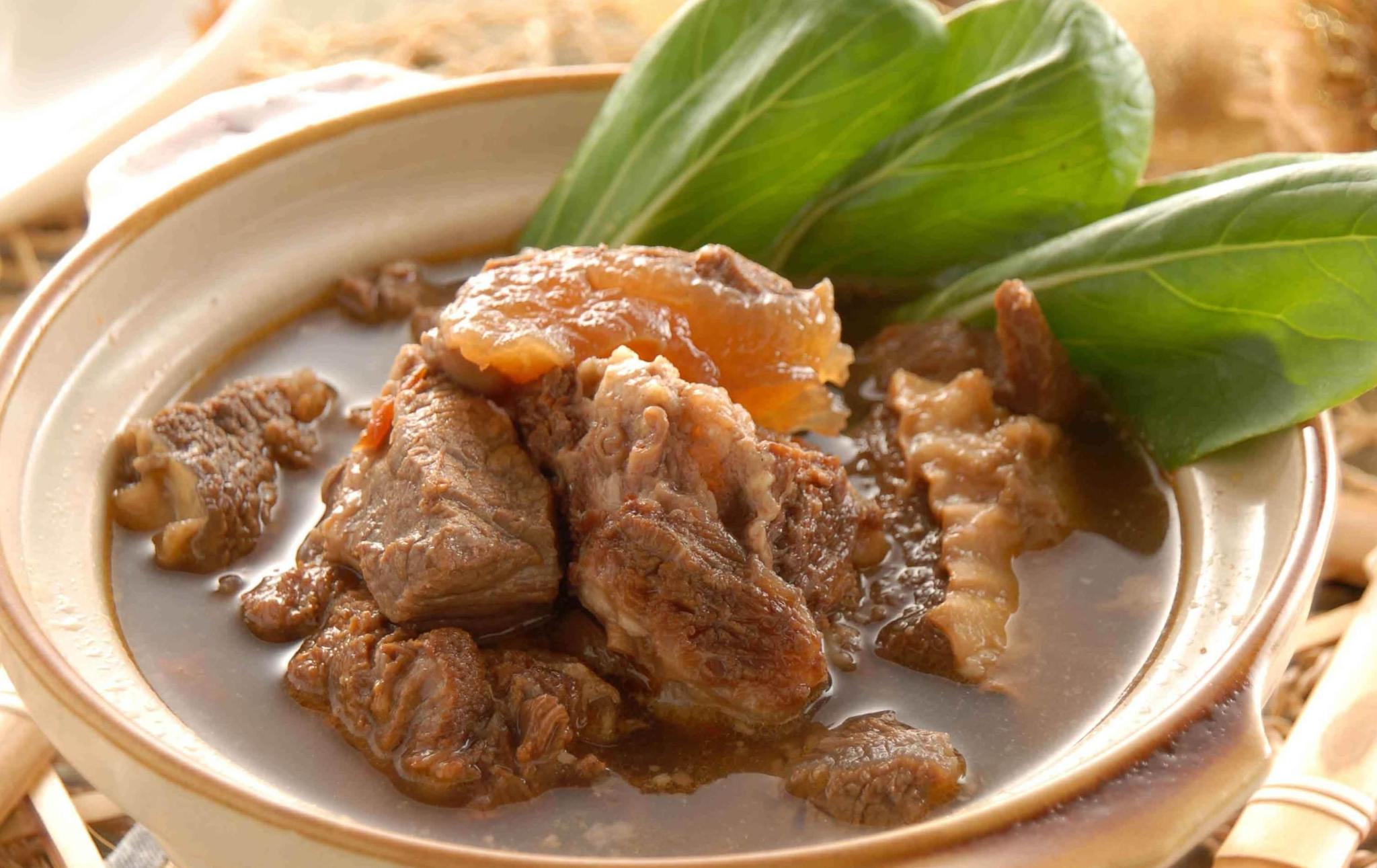 炖牛肉时先放盐还是后放盐多数人都搞错了难怪牛肉又老又硬
