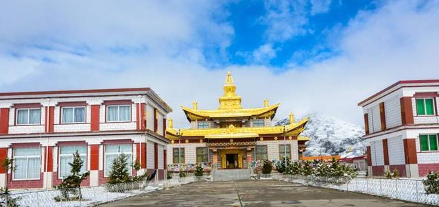 康定一个非常值得一去的地方,塔公佛学院你去过吗