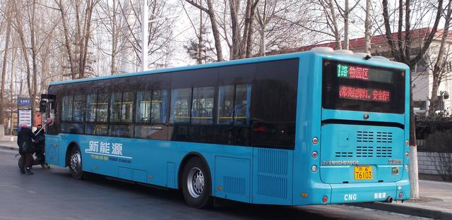 机房的渣评5 西宁公交 郑州宇通zk6125chevnpg4