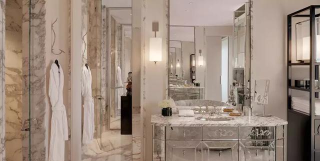 用大理石装饰的厨卫空间，简直就是家居装修中的艺术品