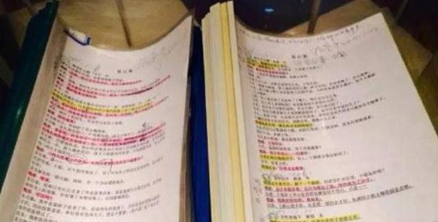 孙俪拍戏有诀窍,《甄嬛传》50本剧本,她用文件夹图章来区分情绪