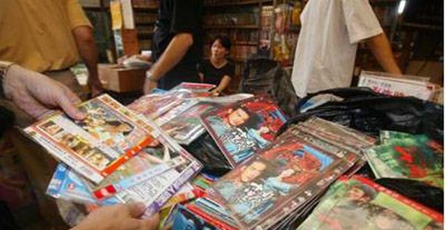 女子租房卖光碟,店内总人满为患,房东察觉异样后报警