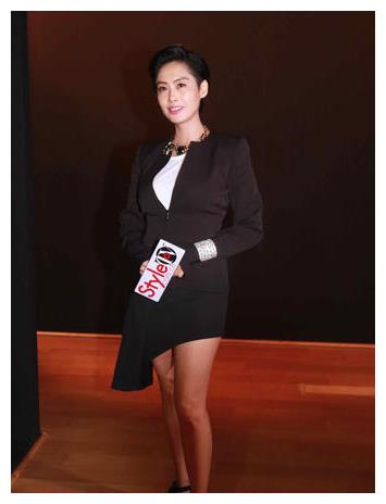 真看不出来,这些女明星身高只有150cm左右