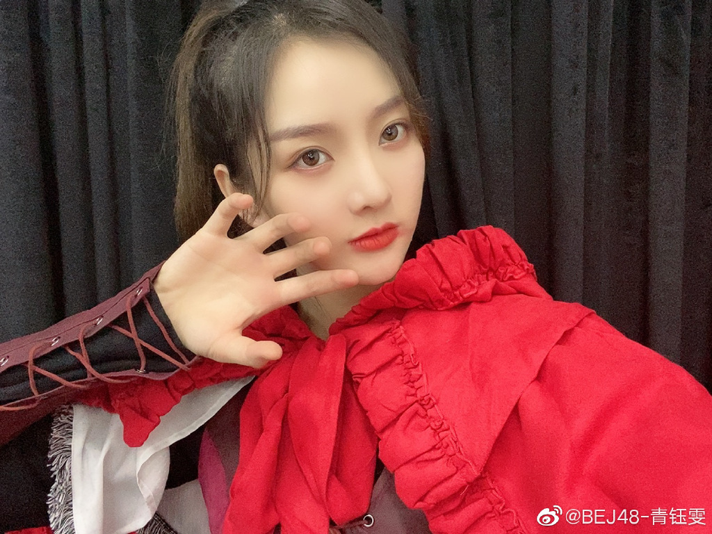 偶像美少女bej48青钰雯迷人可爱写真美照