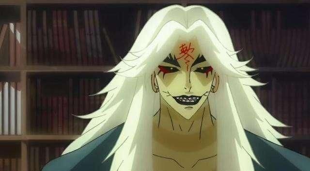 最后就要来说说我们的尸王龙右了,其实龙右千年之前的样子我们没有