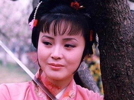 《红楼梦》柳湘莲:我与你无冤无仇,何苦害我?尤三姐:认倒霉吧