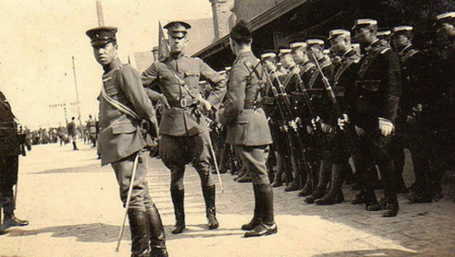 老照片:西方列强担心被赶出中国,纷纷大搞阅兵仪式|北伐军|北伐战争