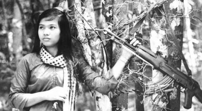 一组珍贵越战老照片:北越女兵英姿飒爽,个个貌美如花,让人心动