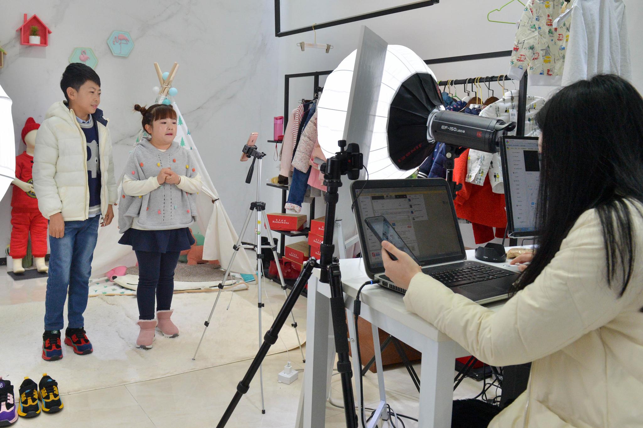 比你好看还比你努力!淘宝主播5分钟带货千万,拒绝被叫"网红"