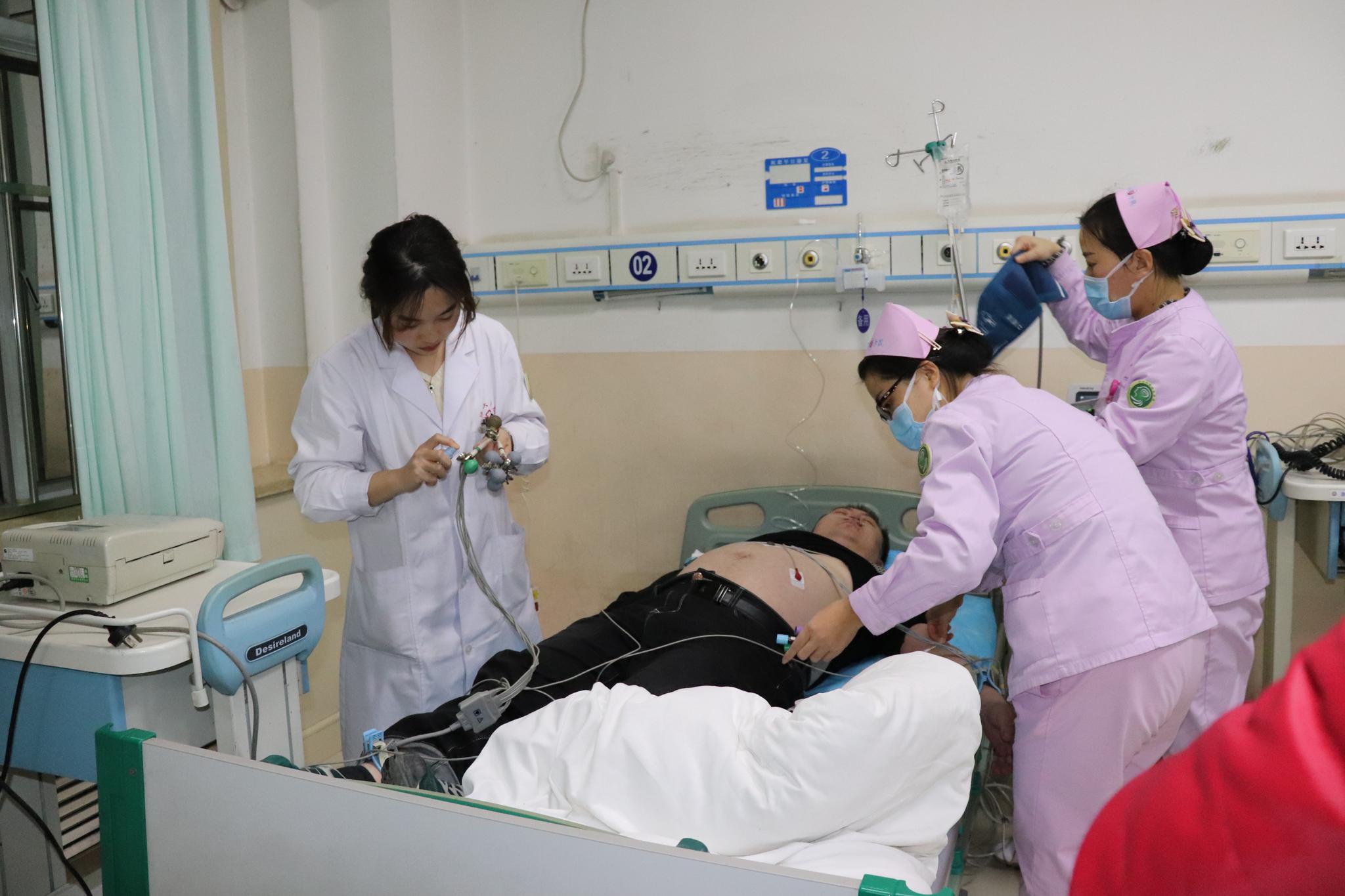 延安大学附属医院心脑血管病医院举行"卒中"患者救治演练