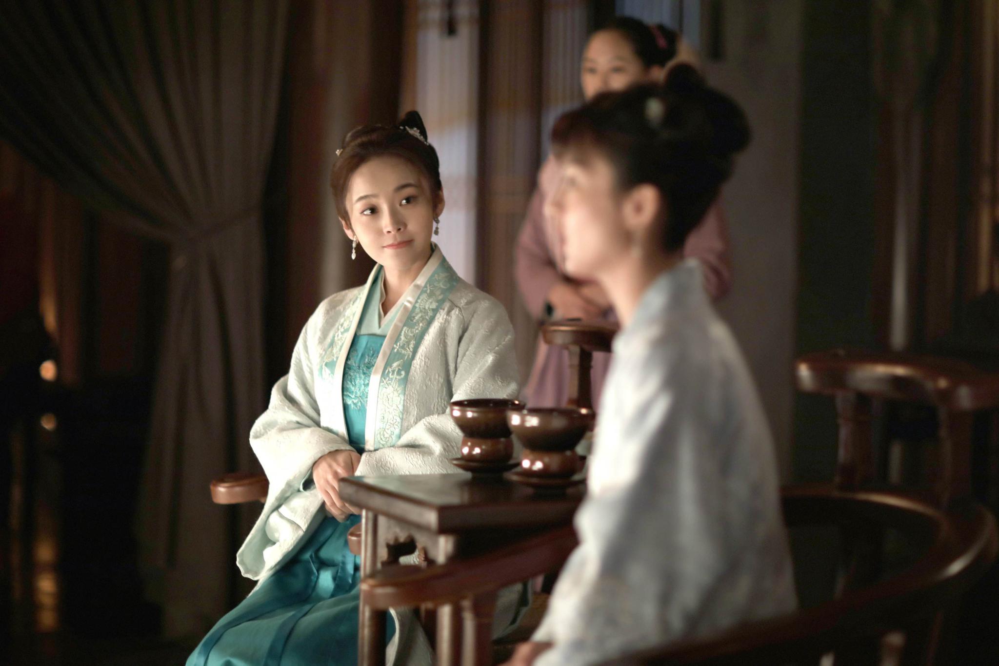 张佳宁《知否》 如兰性格完美切换 戏外俏皮可爱惹人爱