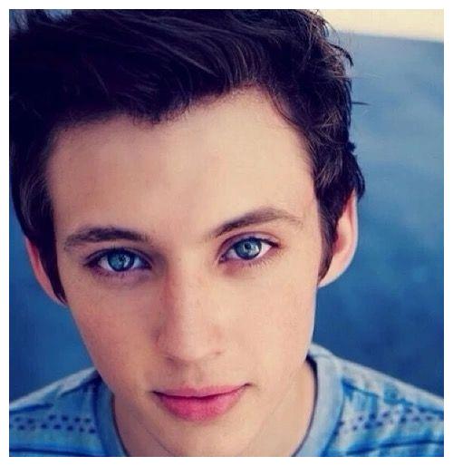 在这个看脸的时代也聊一聊那些惊艳的欧美美少年们