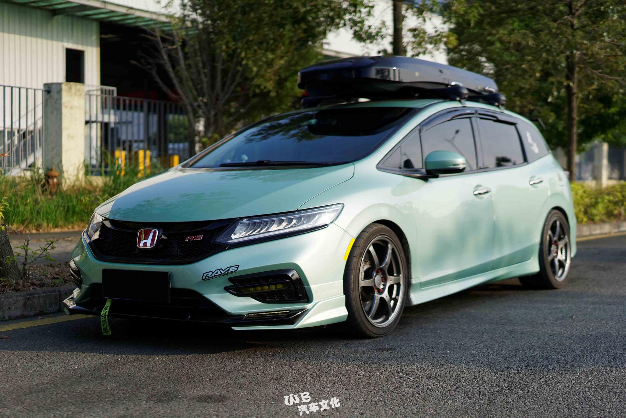 关于本田杰德改装案例,wb平台发布过不少,但几乎都是以气动低趴的居多