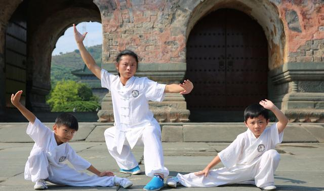 “武术练人”还是“人练武术”?|武术|内家拳|入门_新浪新闻