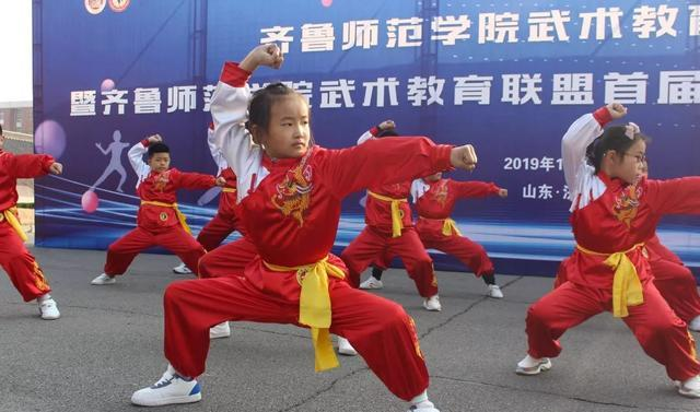 “武术练人”还是“人练武术”?|武术|内家拳|入门_新浪新闻