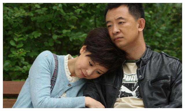 刘江揭露黄海波现状,靠父亲养老金生活,妻子兼职补贴家用