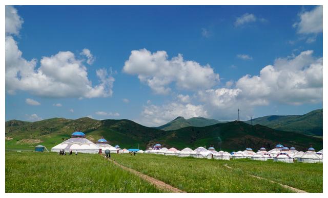 内蒙古通辽市扎鲁特旗军马场山地草原!