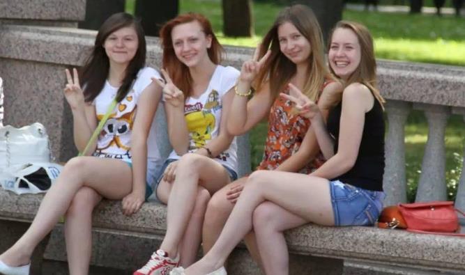 当地美女告诉你|俄罗斯|中国人|民族_新浪新闻