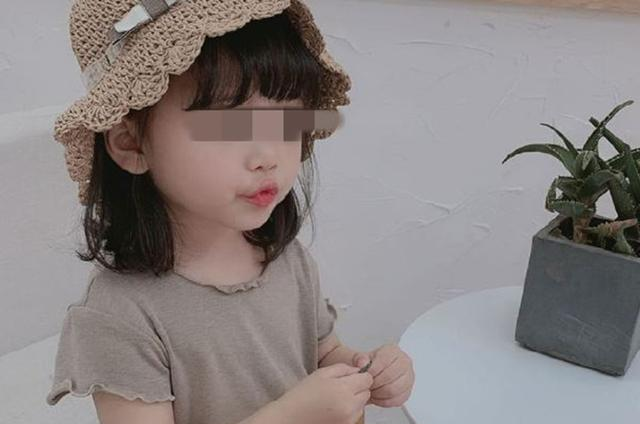 把她当"赚钱机器"母亲遭遇网络暴力后道歉|虐童|网络暴力|童模_新浪网