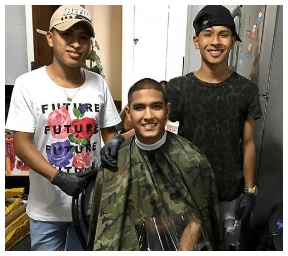 恒大新援罗伯特-萧抵达香港难掩兴奋!一天连发