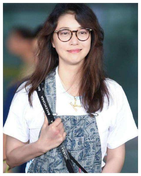 盘点高度近视的明星,她竟然高达1200度|高度近视|林依晨|视力_新浪